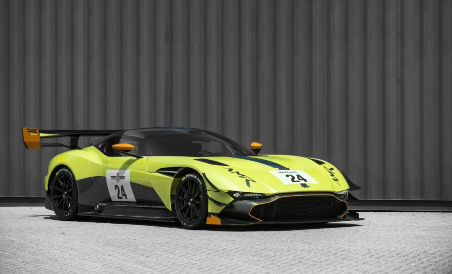  Aston Martin Vulcan AMR Pro 2017 года  (фото 6 из 19)
